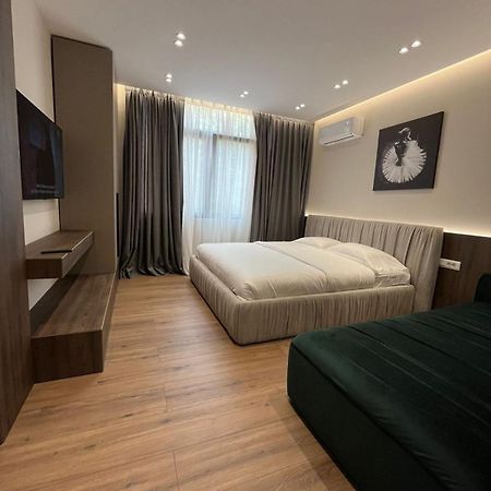 Lux Stay Tiranë Ngoại thất bức ảnh