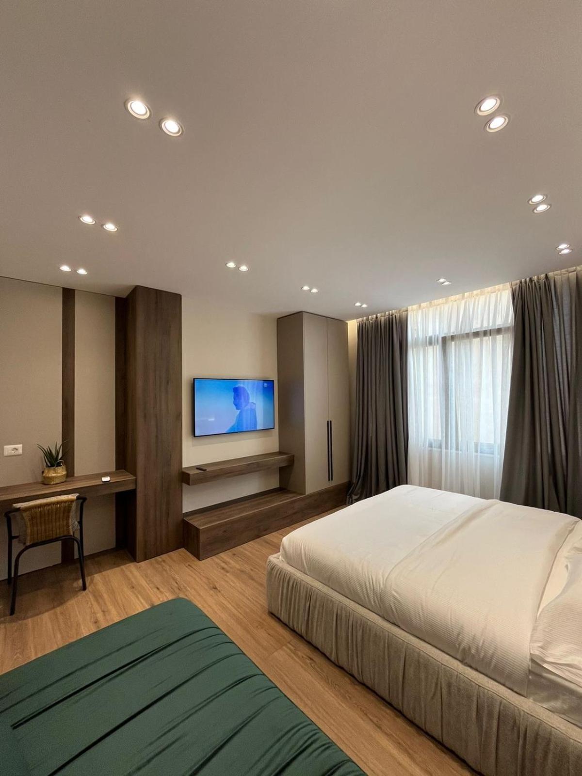 Lux Stay Tiranë Ngoại thất bức ảnh