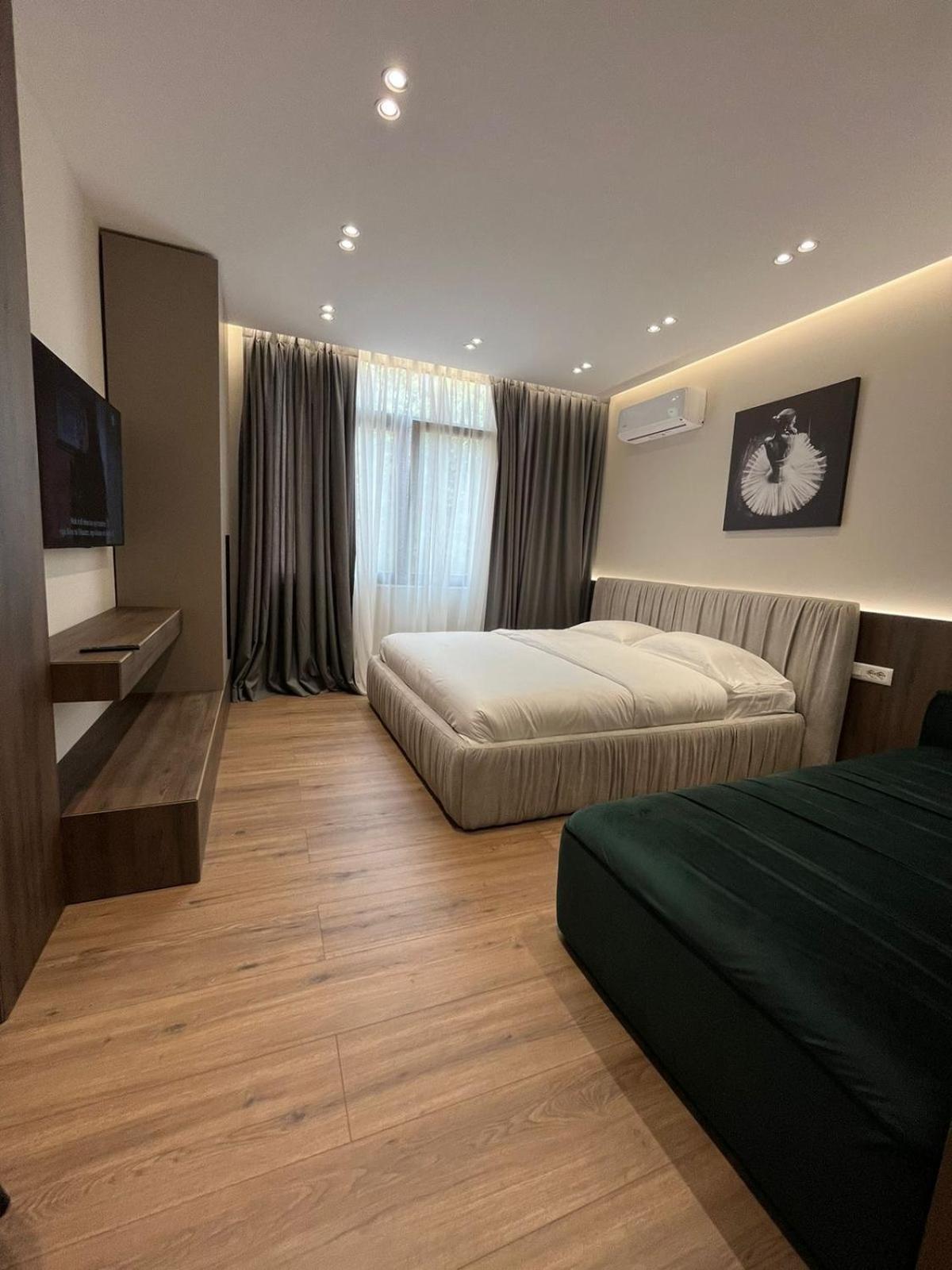 Lux Stay Tiranë Ngoại thất bức ảnh