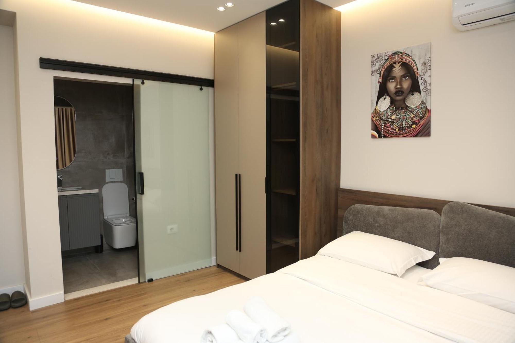 Lux Stay Tiranë Ngoại thất bức ảnh