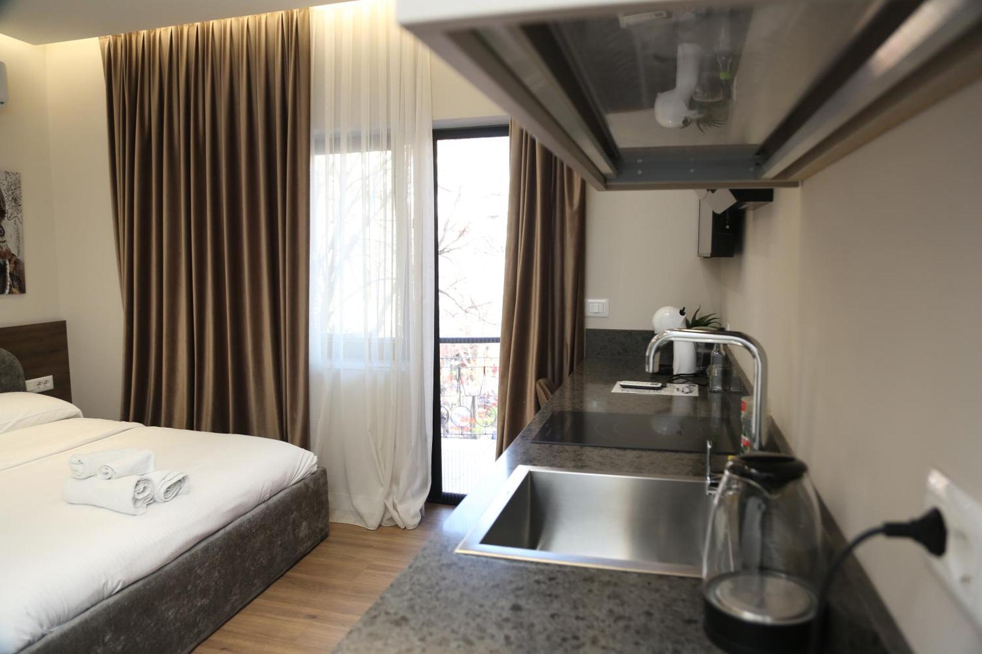 Lux Stay Tiranë Ngoại thất bức ảnh